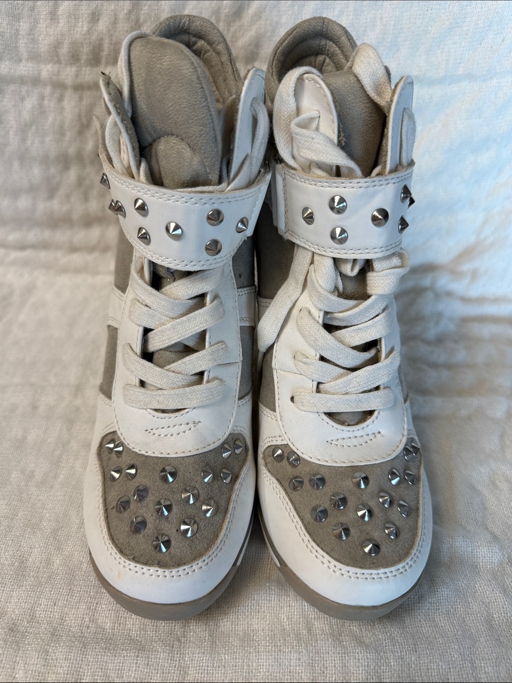 Women’s White and Taupe Studded Wedge Sneaker - Picture 4 of 7